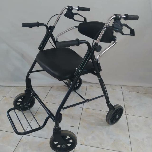 واکر ویلچر چرخدرا تاشو
